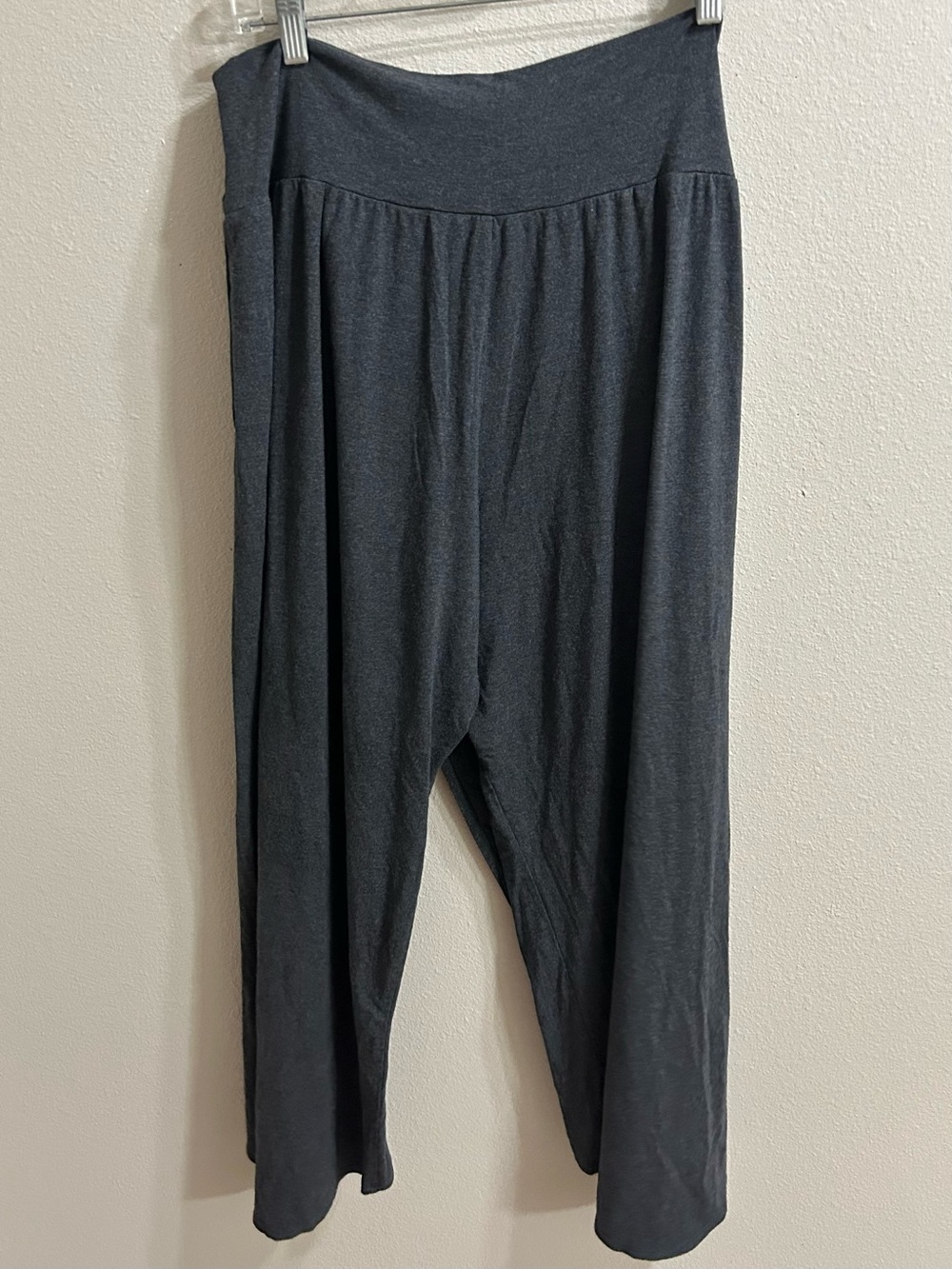 Athleta Release Pant Size L Gray Wide Leg High Waist Drapey Wrap Yoga Athleisure - Picture 3 of 6